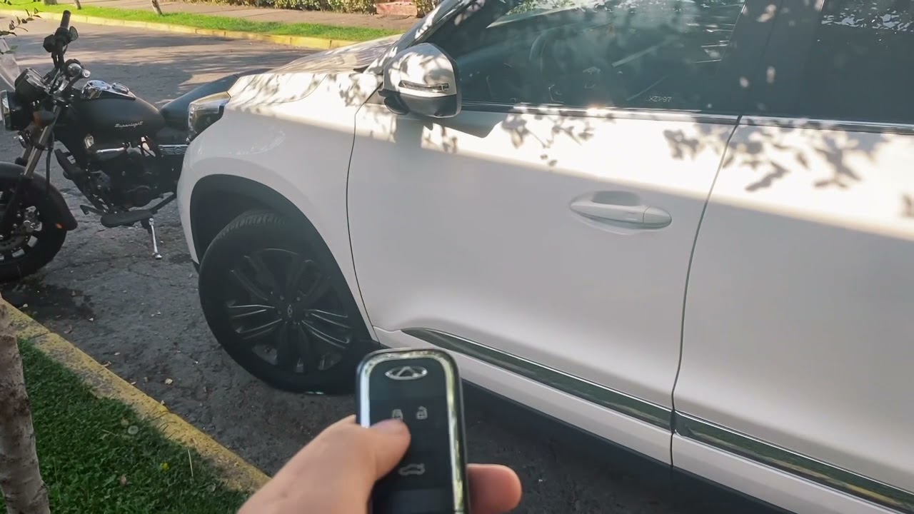 Función que cumple llave tiggo 8