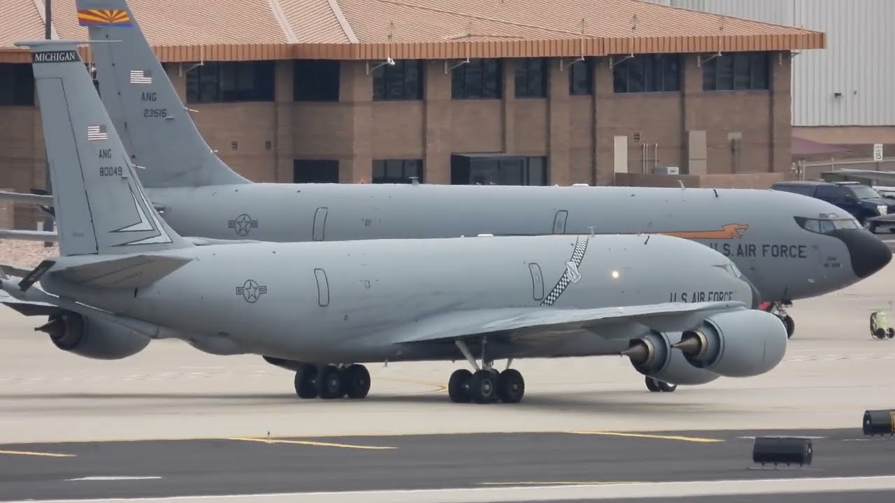 Phoenix Sky Harbor Airport plane spotting #4
