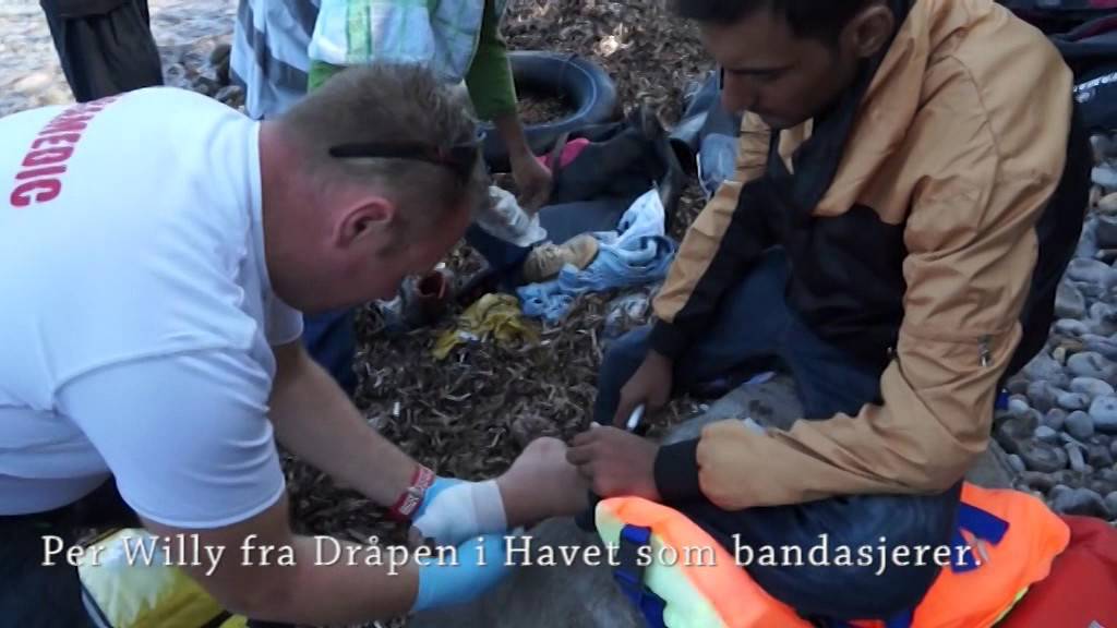 Refugees arriving at the beach on the island of Lesvos: Four situations