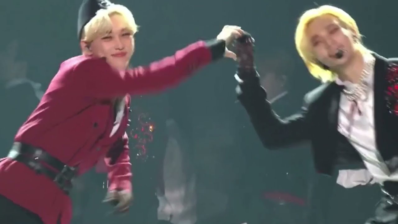 hyunlix -[Arctic Monkeys - Do I want to Know?]