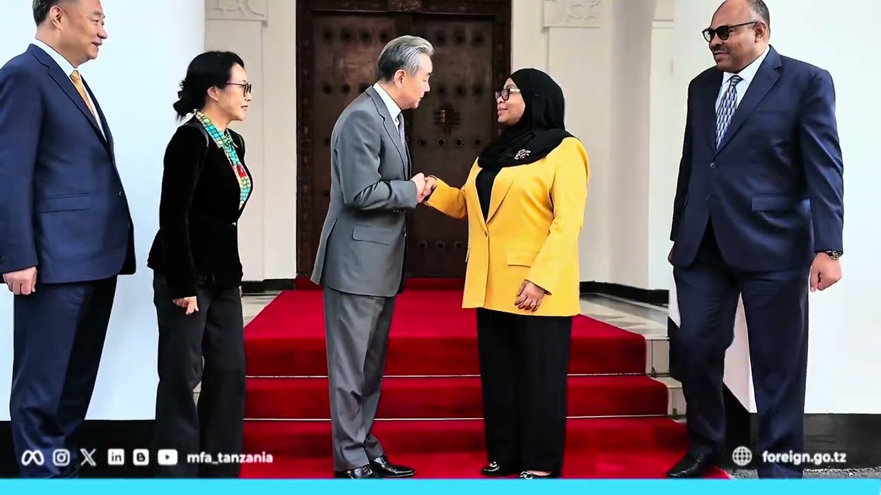 Mhe. Rais Dkt.Samia Suluhu Hassan akutana  na Waziri wa Mambo ya Nje wa China Mhe. Wang Yi Ikulu