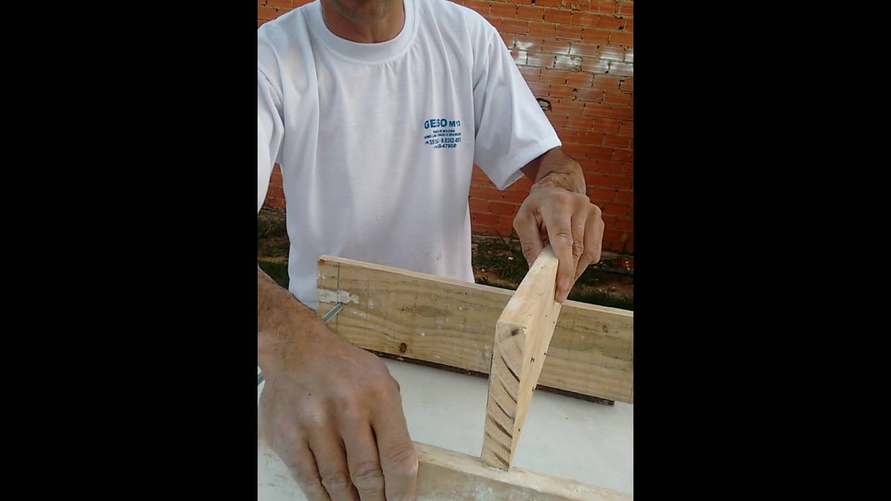 Aprenda a fazer o carrinho de moldura de forma fácil e pratica. Passo 2