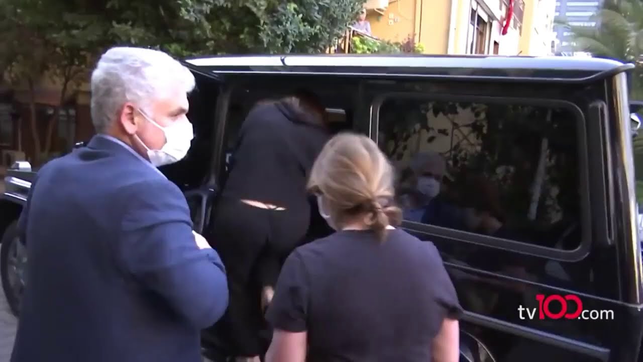 Sibel Can - Tanga B&uuml;y&uuml;k Kal&ccedil;a Frikikleri