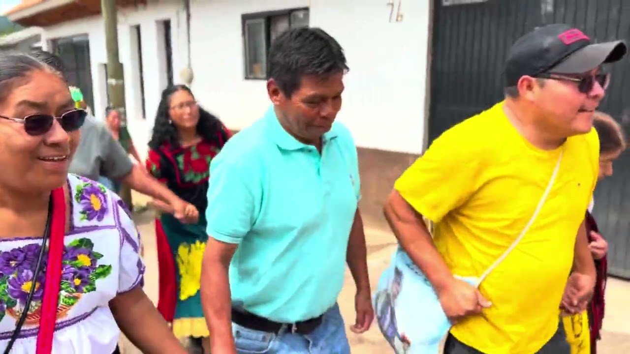 SAN JERONIMO 2025 CARGUEROS JERONIMO MORALES Y GUADALUPE MEJIA 1ER MORO CAPITAN PRT 4