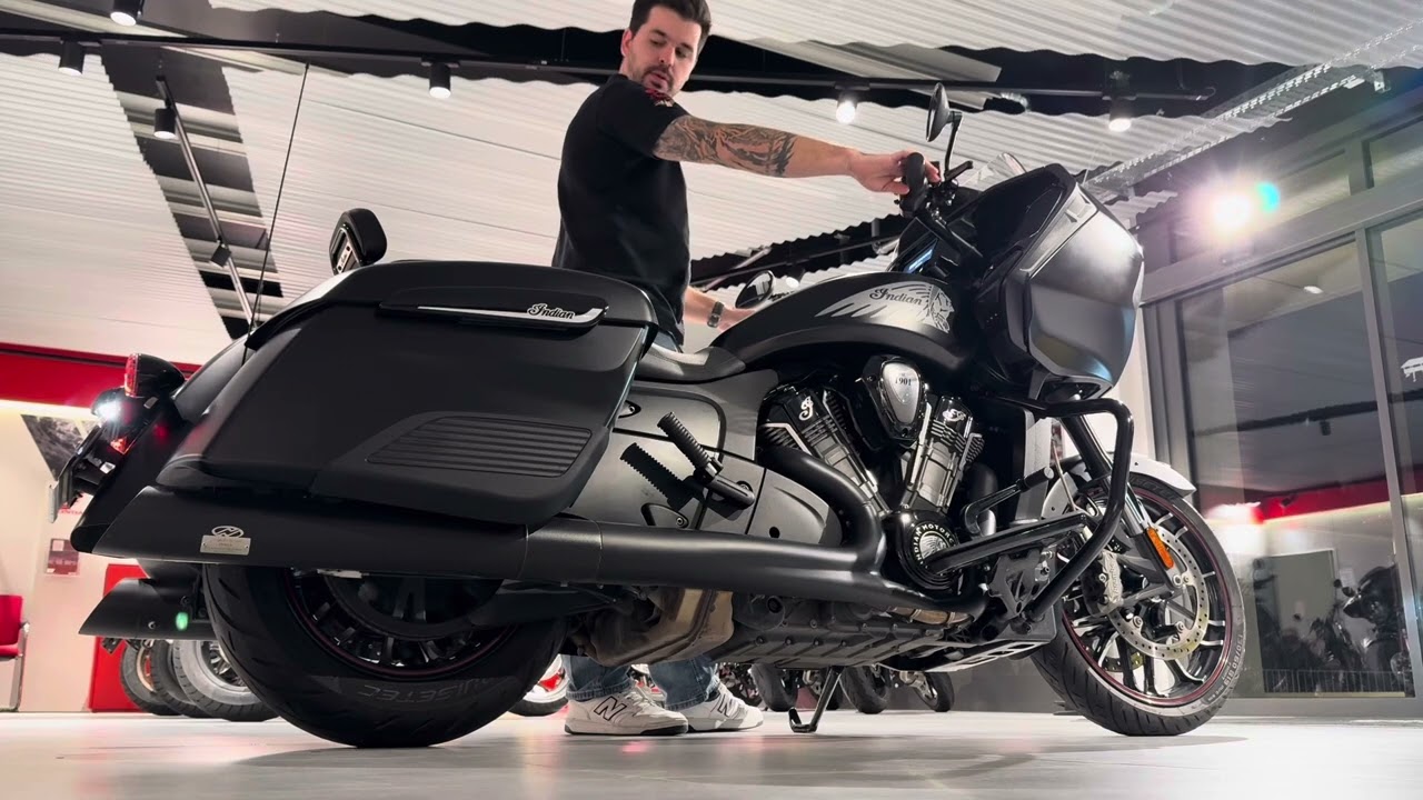 Indian Challenger Dark Horse / Dr. Jekill & Mr Hyde Exhaust