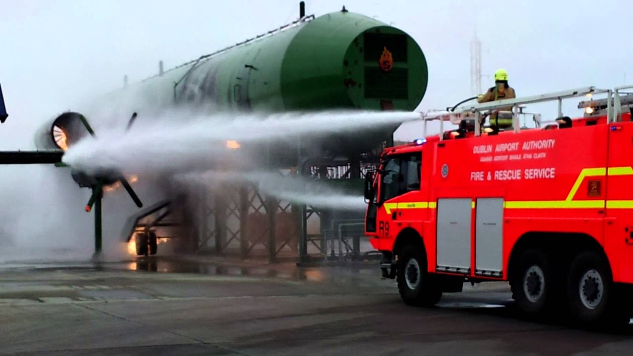 Dublin Airport Fire & Rescue - Aircraft Fire Simulation ... Full HD