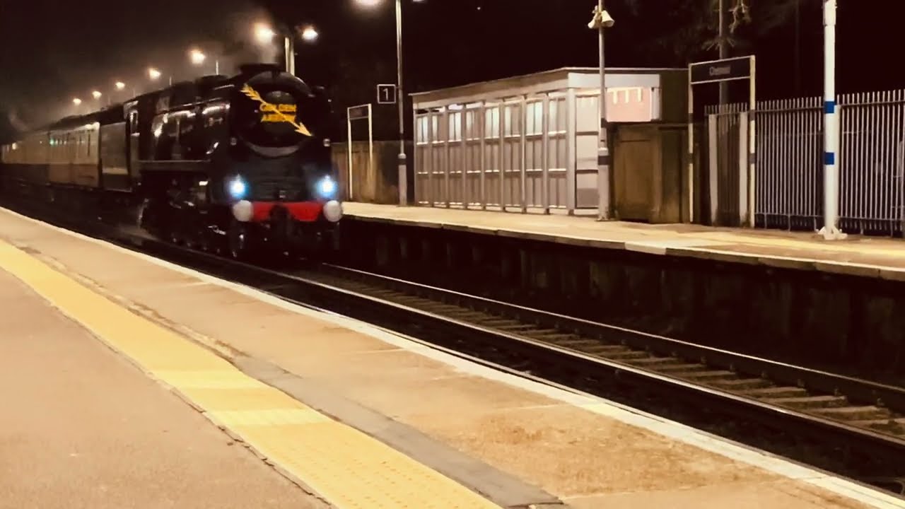 Braunton Steam Train ( Golden Arrow )