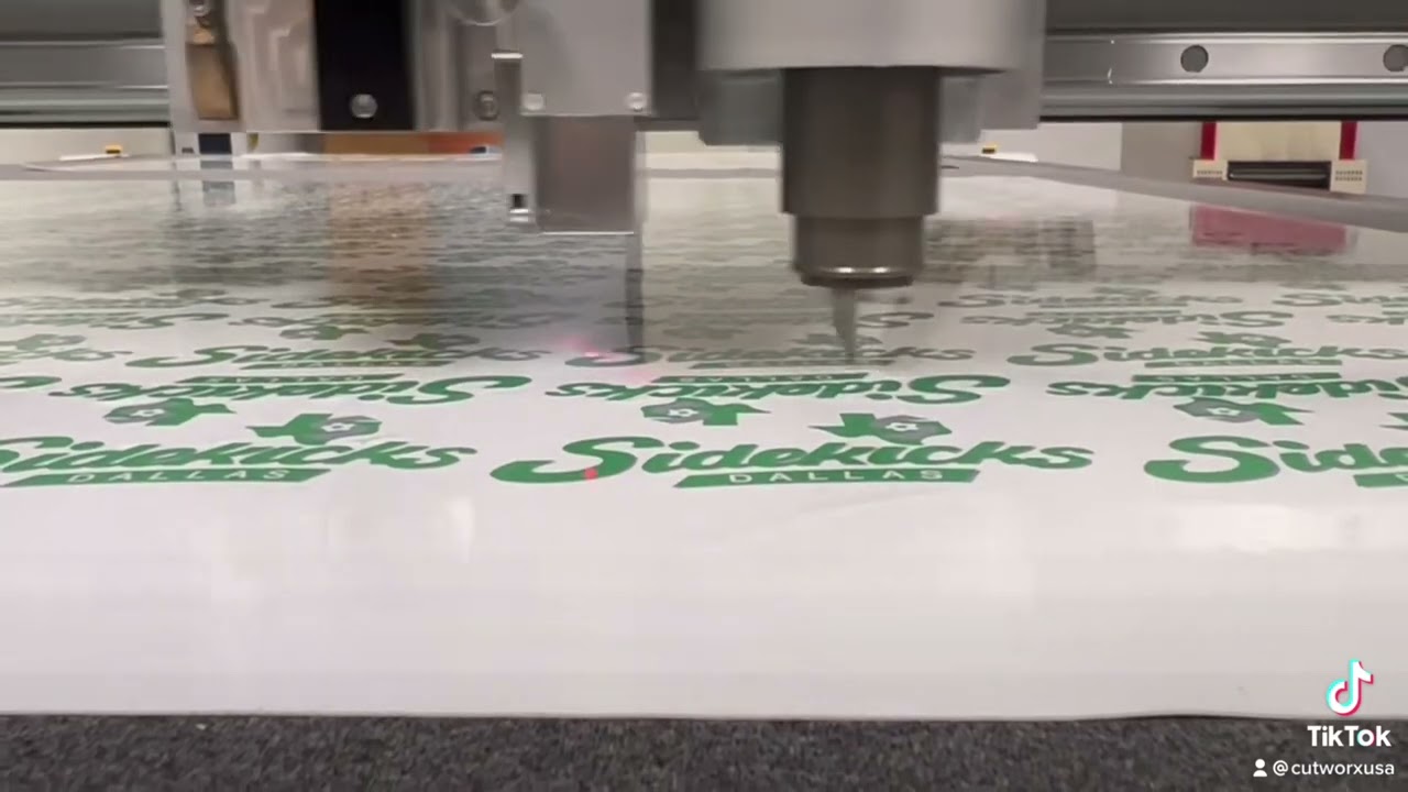 High Speed Flatbed Digital Cutting Stickers and Decals