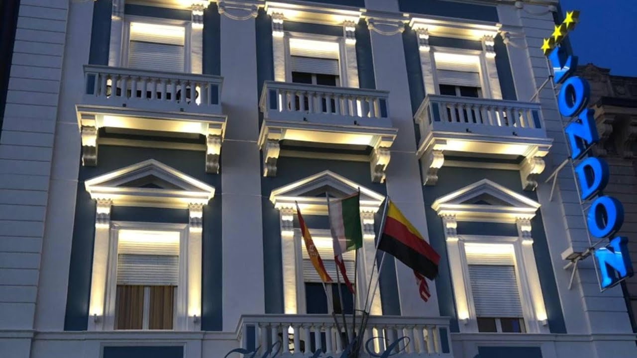 Hotel London, Viareggio, Italy | Travel With Divya