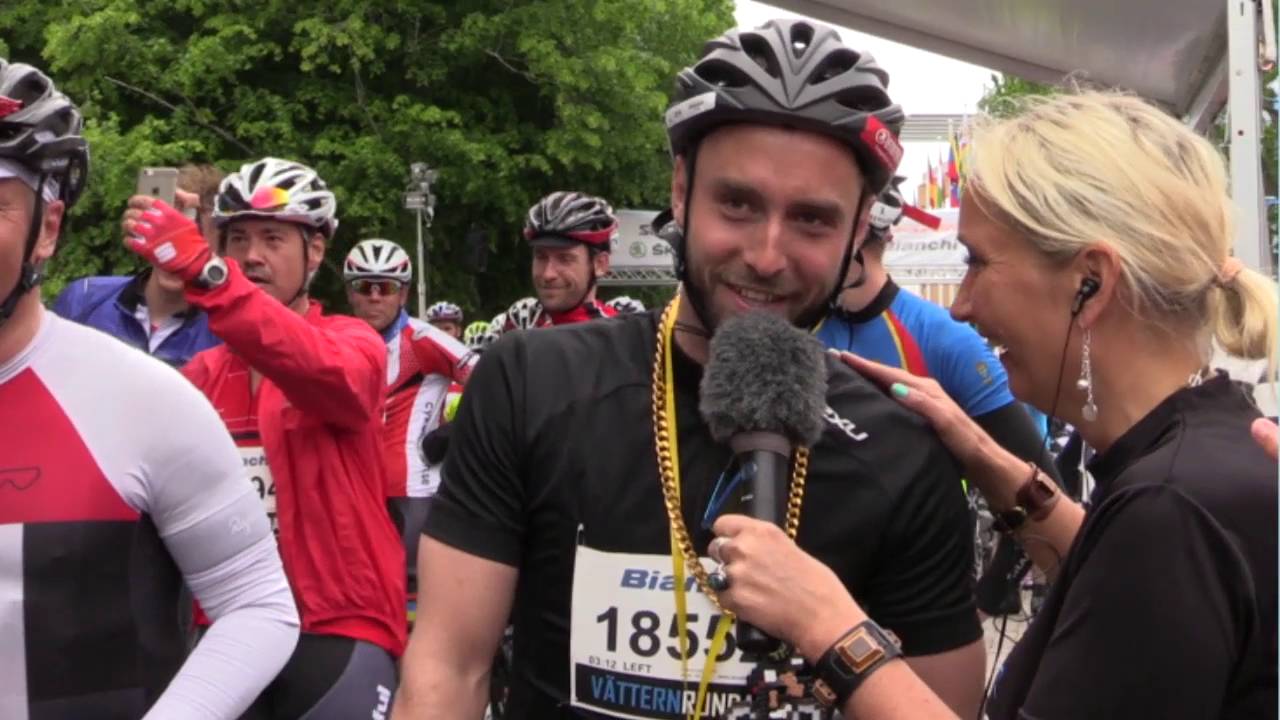 Vätternrundan 2016 - Måns Zelmerlöw vid mål
