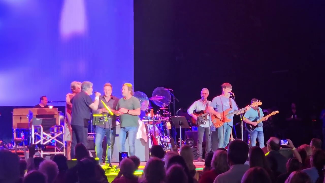 Alabama ft The Frontmen of Country - Old Flame live Brandon, MS 2023