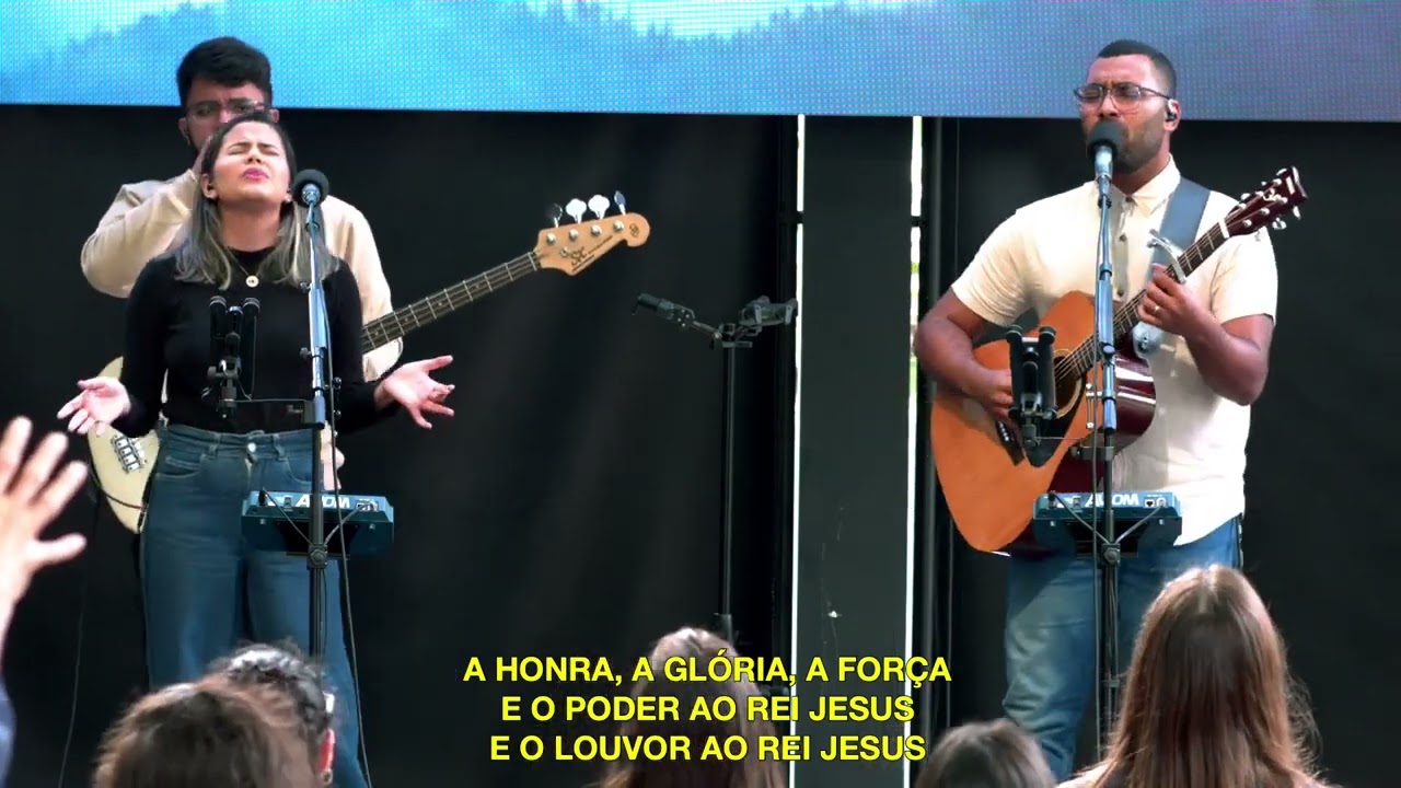 Grande é o senhor / A honra, a glória, a força (Fhop Church)