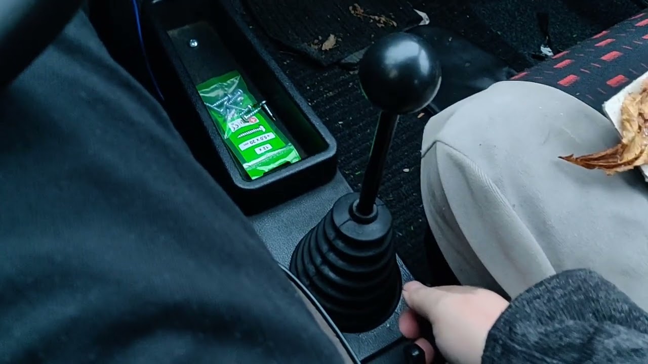 Polski Fiat 126p cold start FAIL. DEAD BATTERY