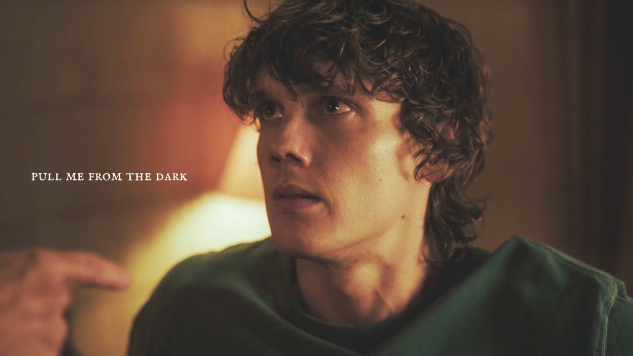 Tyler Galpin | Pull me from the dark
