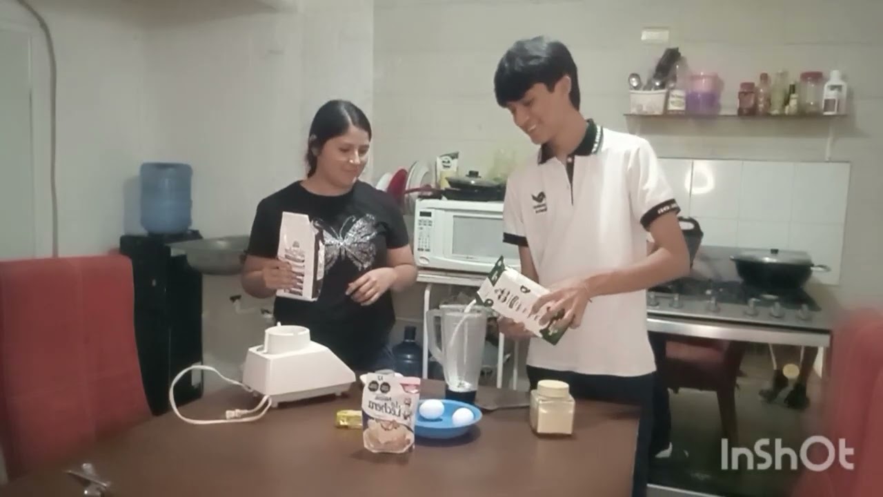 Viernes de lavar cobijas 🫧 Hice waffles 🧇 y arreglamos la fuga 💧día productivo ✨🧹#denlelike #reels 