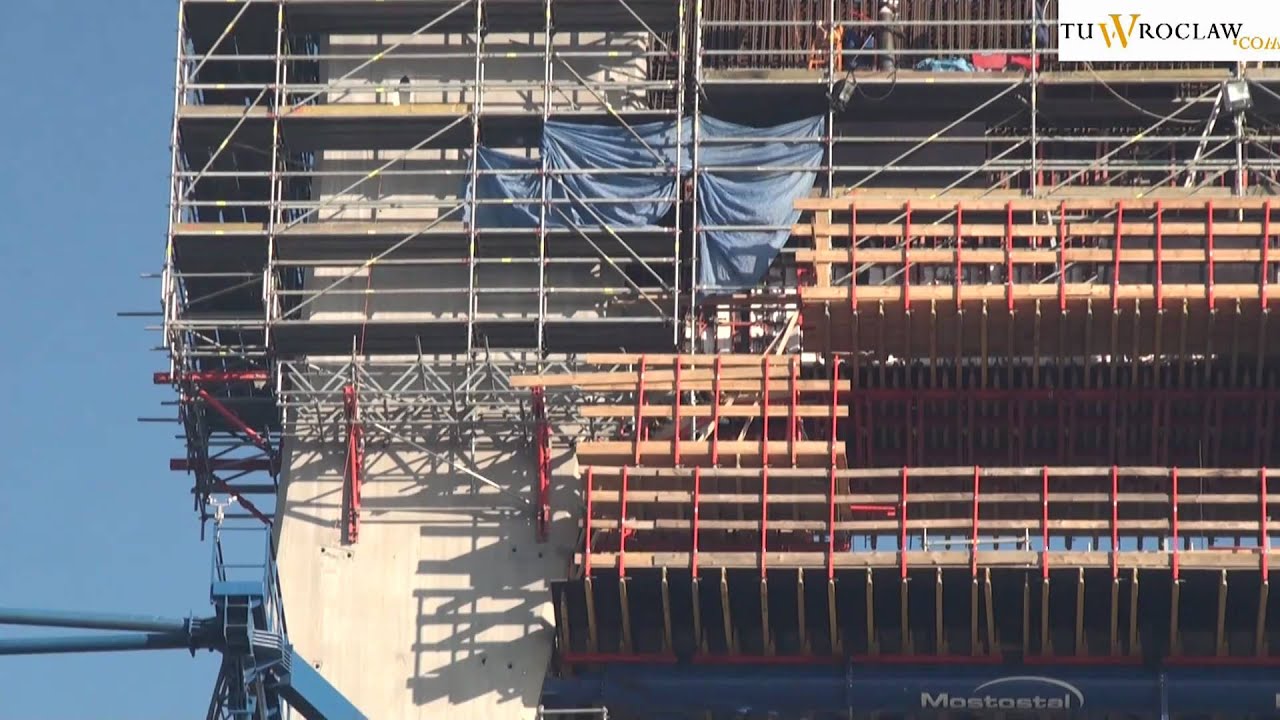 Budowa mostu Rędzińskiego - pylon ma już 122 metry.