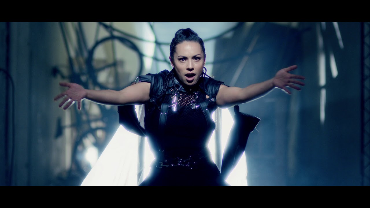 Ilona - Ven Y Dame (Video Oficial)