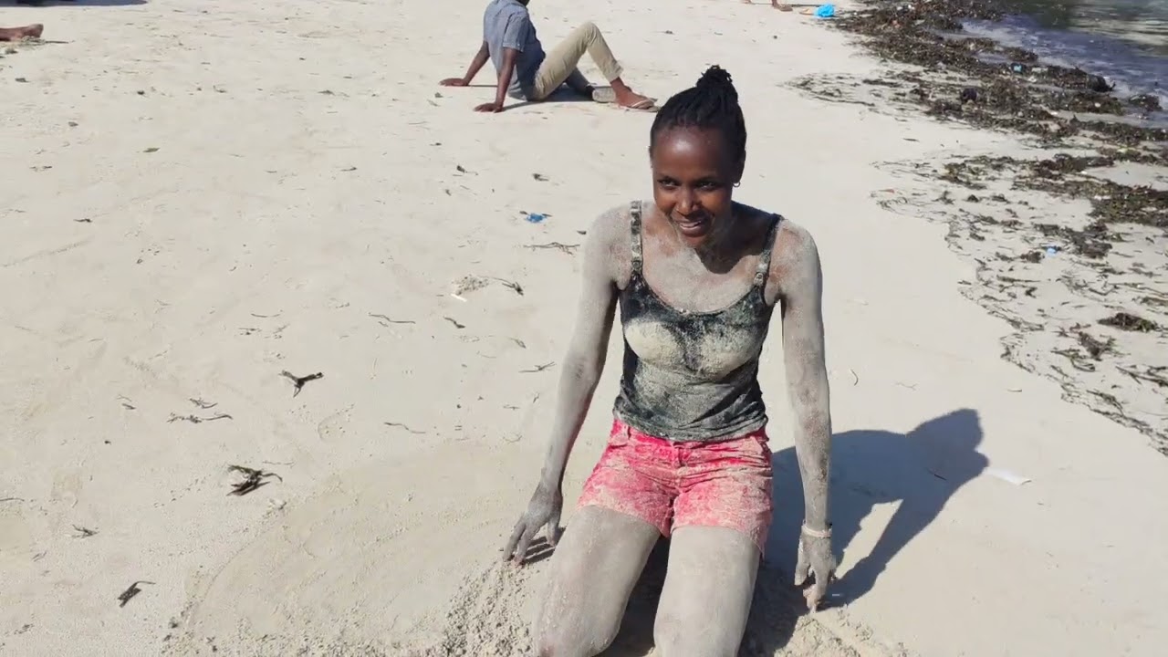 What goes on at the Beach!! 🏖️⛱️ Awkward and Embarrassing moment to Success