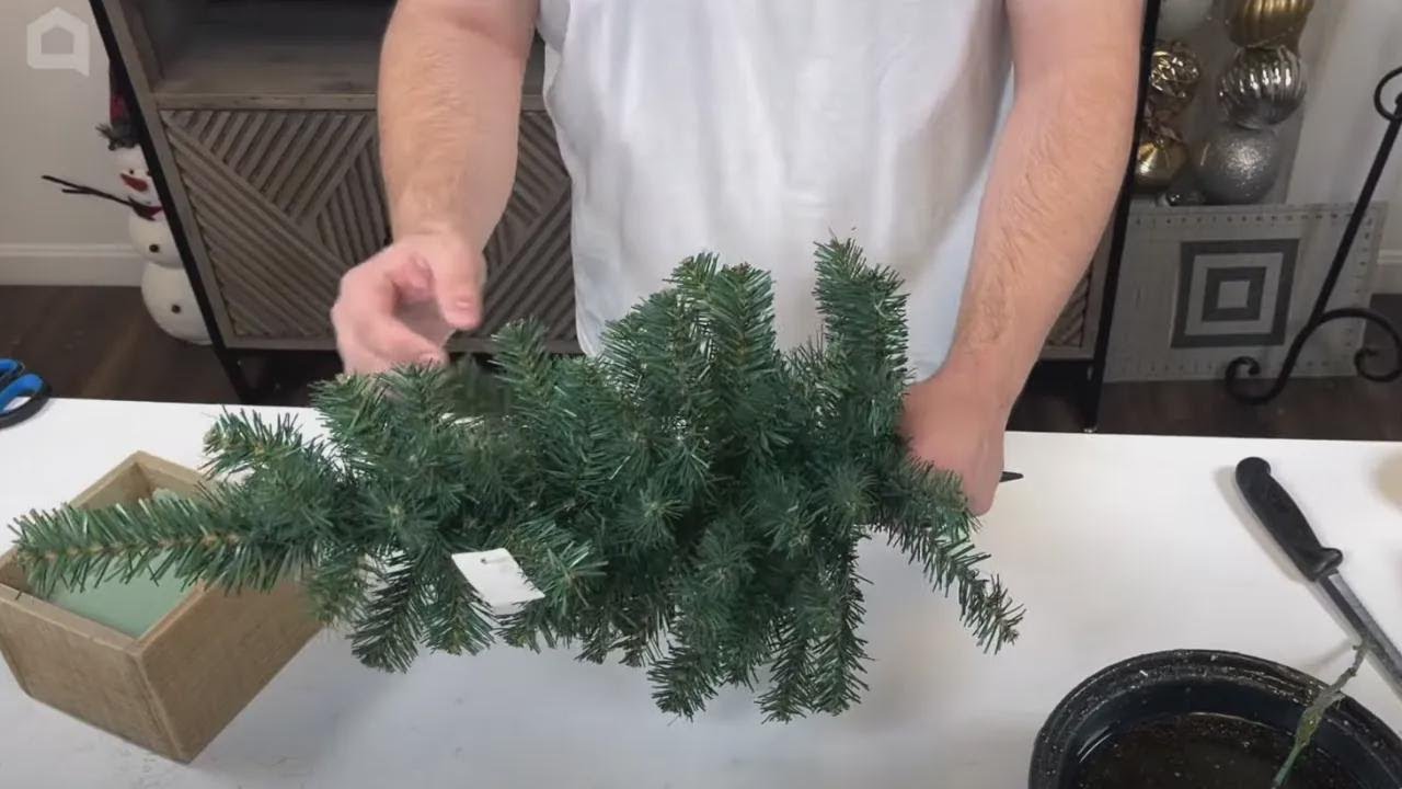 ¡Jamás imaginamos que un árbol de Navidad miniatura pudiera verse así de bien!
