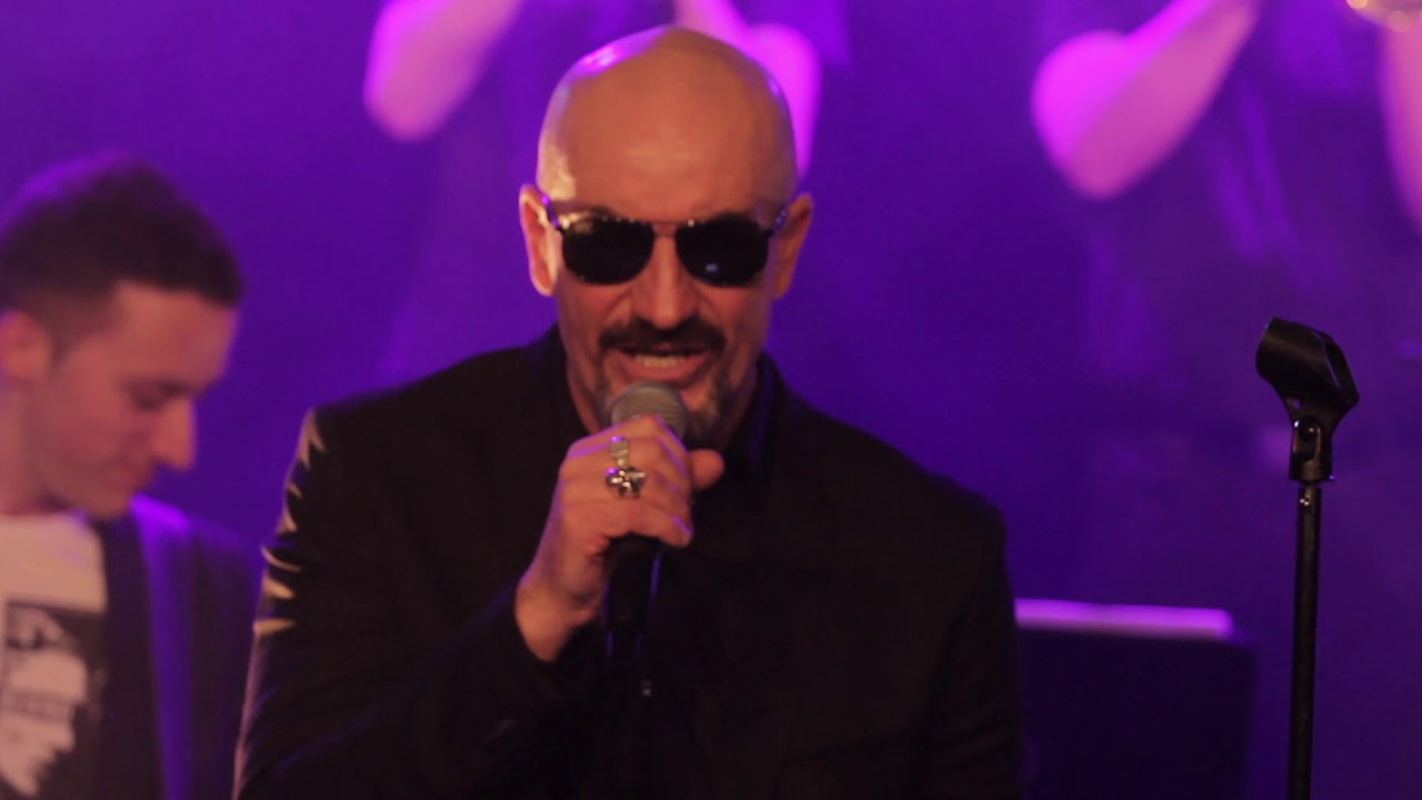 Johnny Hallyday Derrière l amour cover by Savino Vallone Band