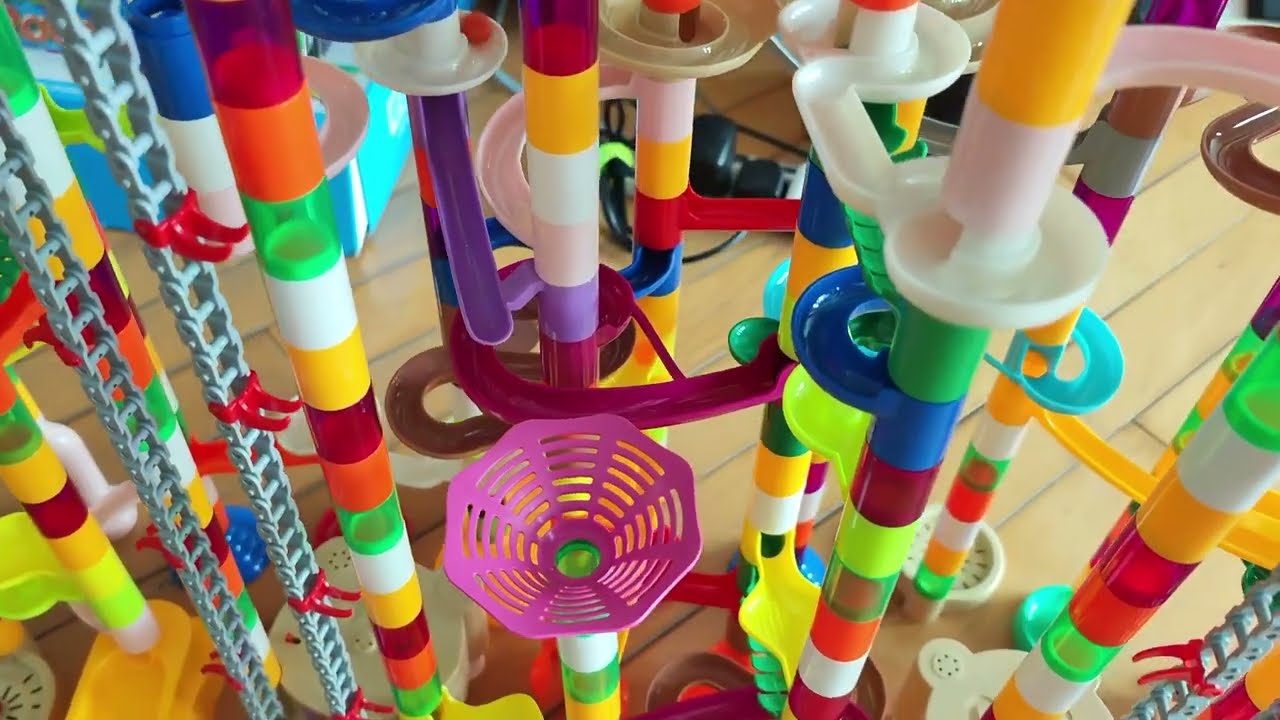 Mega 700+ Piece Marble Run with 2 Motorized Elevators!
