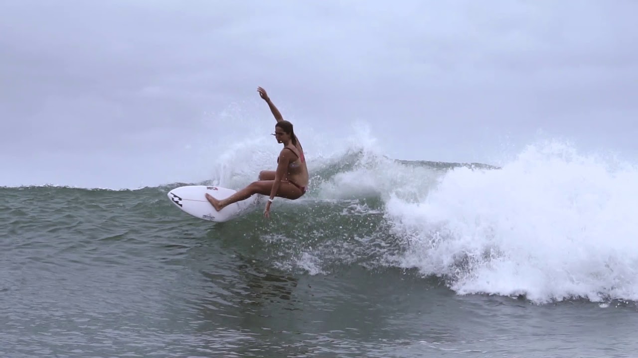 RedBull Mano x Billabong Women's - Julia Camargo