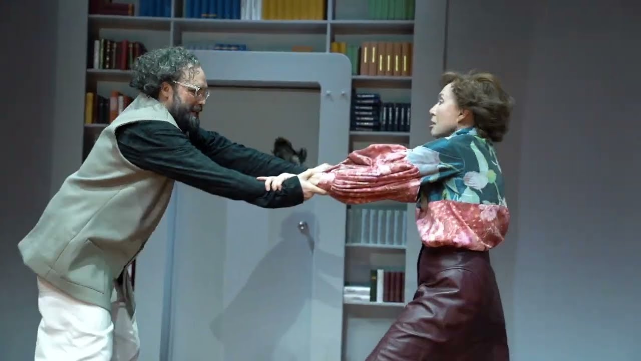 SCHAUSPIEL FRANKFURT »Der Raub der Sabinerinnen« / Regie: Christina Tscharyiski