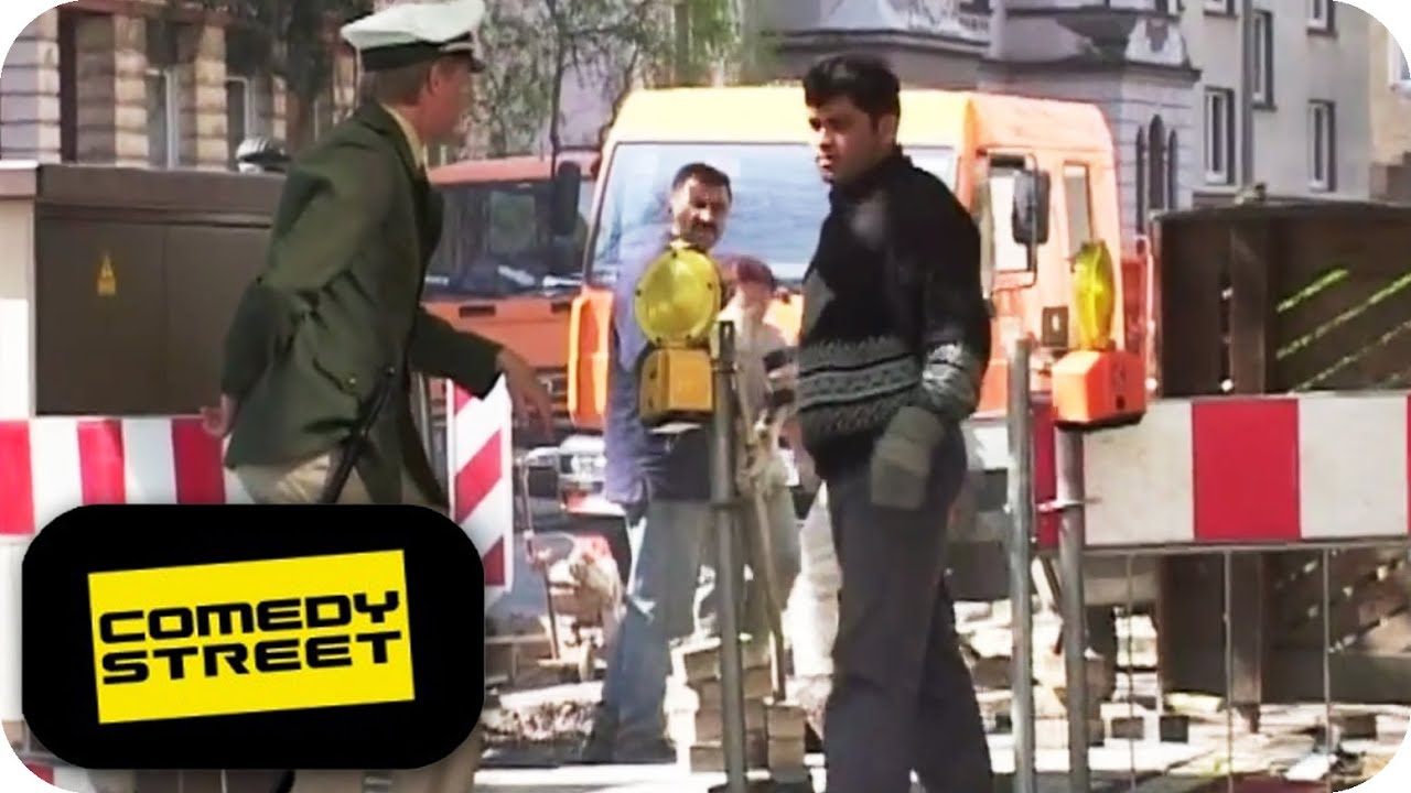 Polizeigewalt | Tänzer | Oma auf dem Abstellgleis - Comedystreet