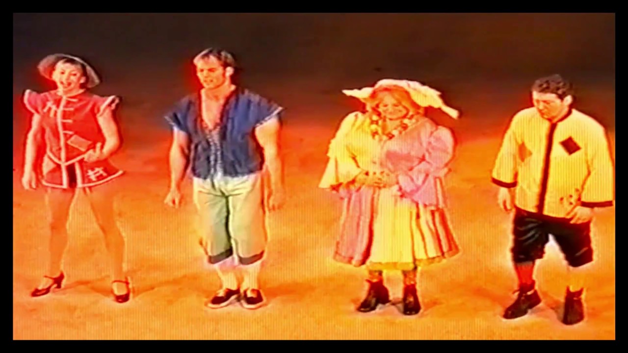 Widow Twankey and her Boys (Act 1 Scene 2 Part 3) Aladdin Kings Theatre Southsea 1996-7 HD