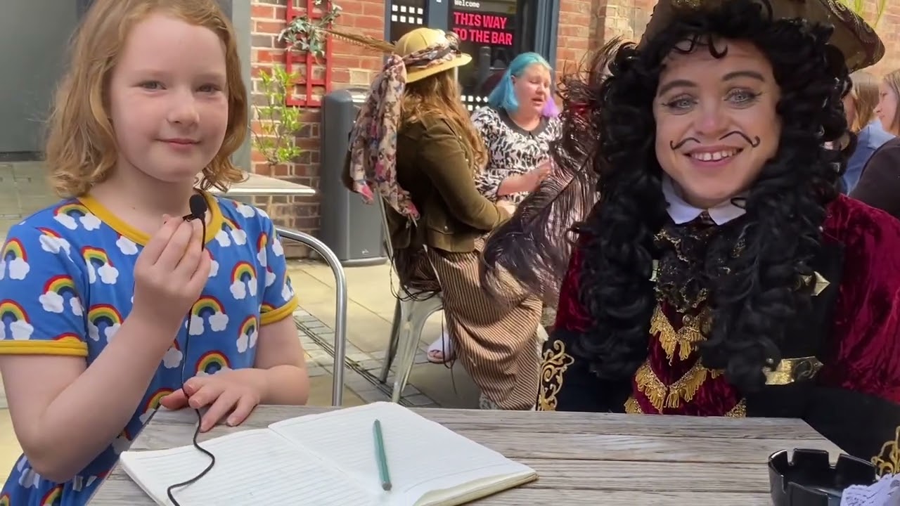 Willow meets the stars of this year’s pantomime at The Drill in Lincoln - Oh yes she does!