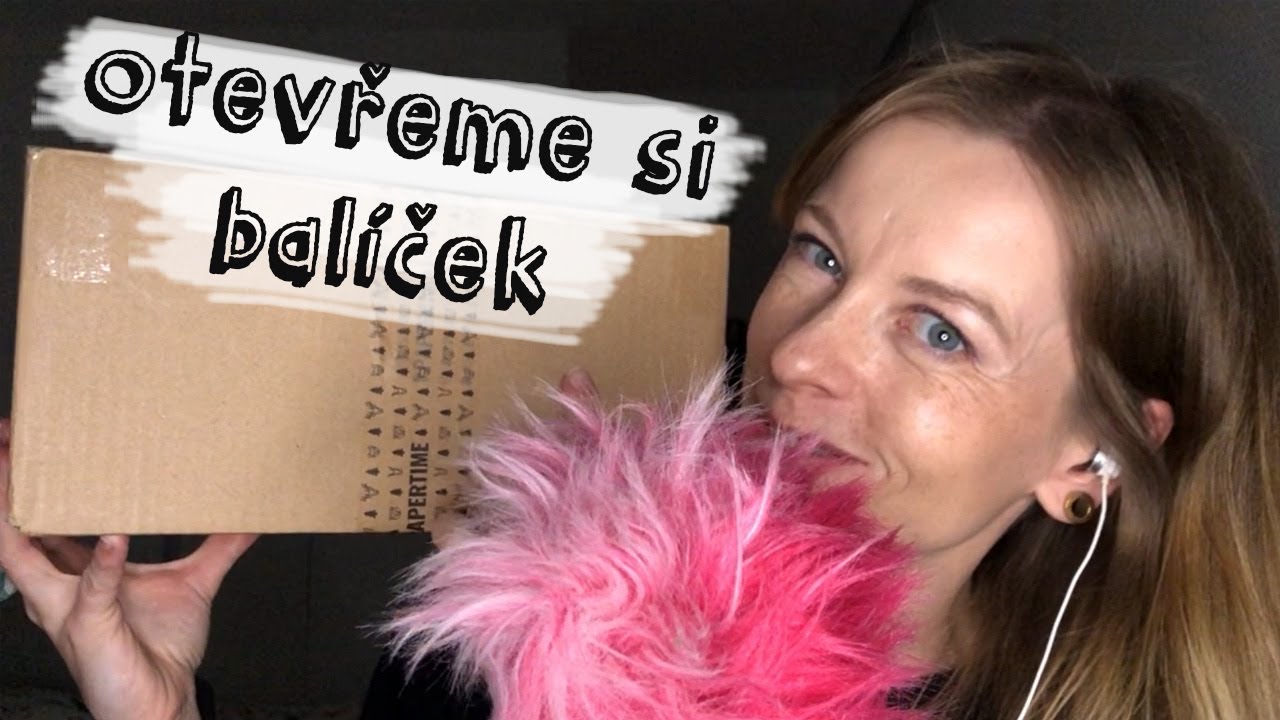 asmr cz ○○○ Otevřeme si balíček (šeptání)