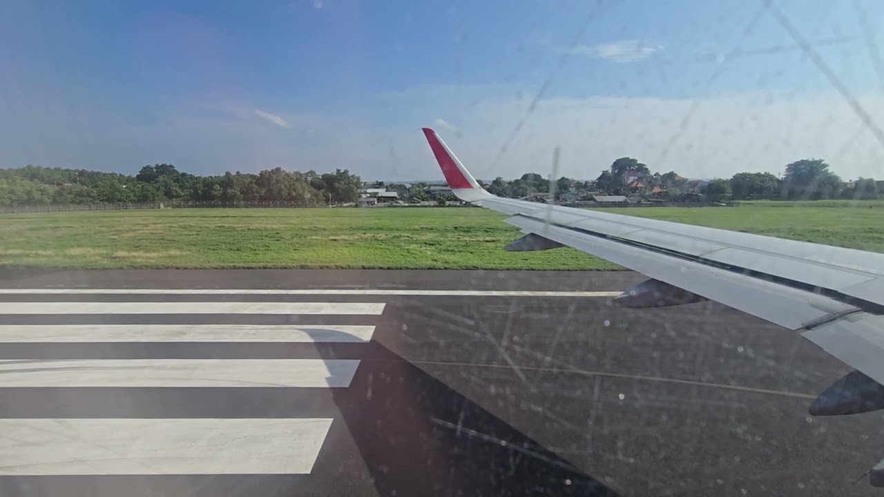 Indonesia Air Asia QZ646 DPS-LBJ PK-AZE Take-off
