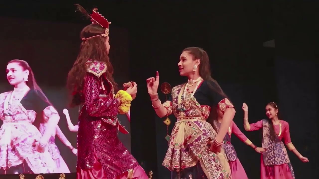 10 Krishna Ras Leela