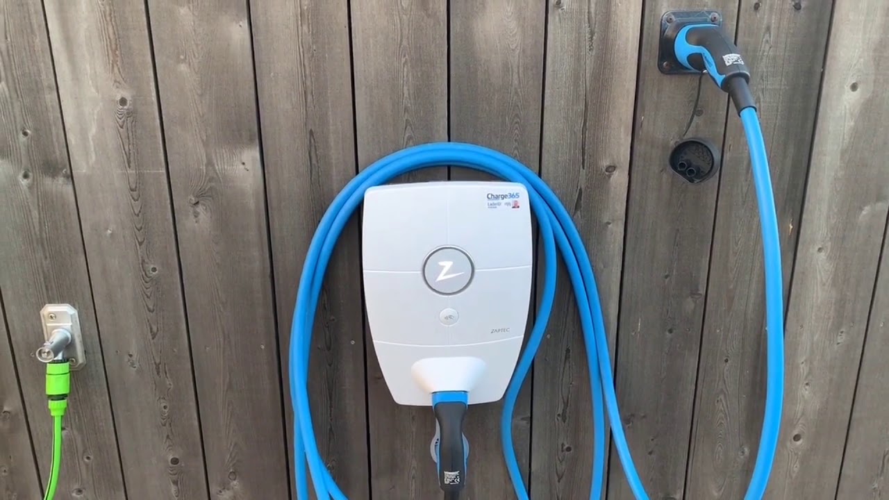 Smart Hjemmelader hjemme hytta kontoret etc for elbil og MC | ChargeUp