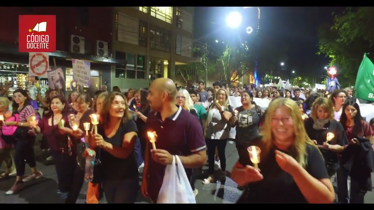 Marcha de antorchas de docentes sanjuaninos 11-3-26