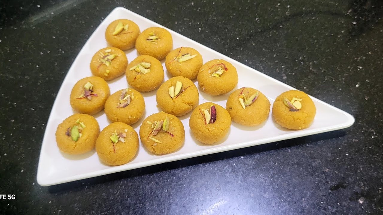 केशर पेढा | Keshar Pedha | Saffron Pedha 