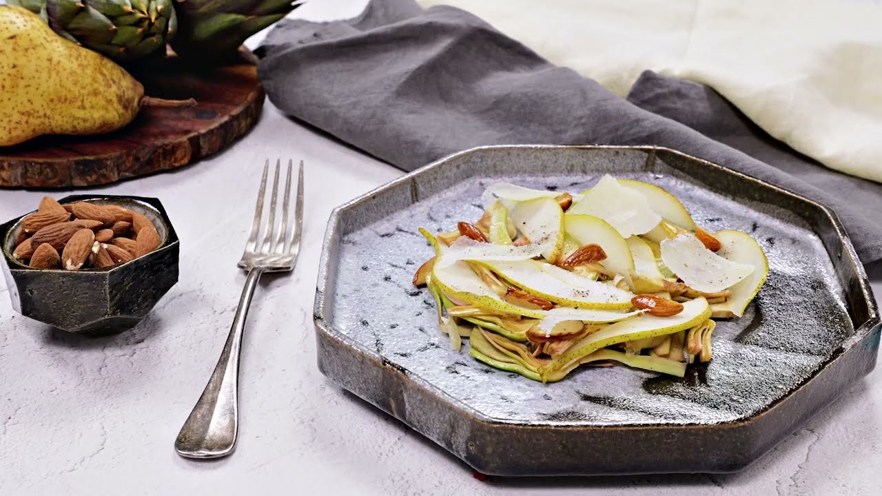 Insalata di carciofi crudi, pecorino, pere e mandorle | Video Ricetta | Antipasti | Bene Insieme