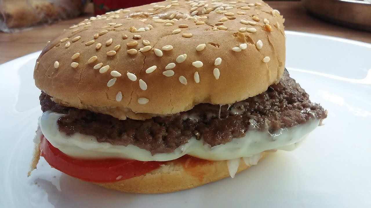 Sajtburger 6 perc alatt, a legegyszerűbb recept!!! :-) Cheeseburger in 6 minutes, the easiest recipe