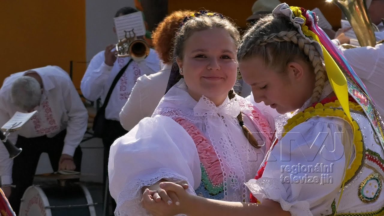 Chválu těm, kteří ruku k dílu přiložili v Milovicích na hodech