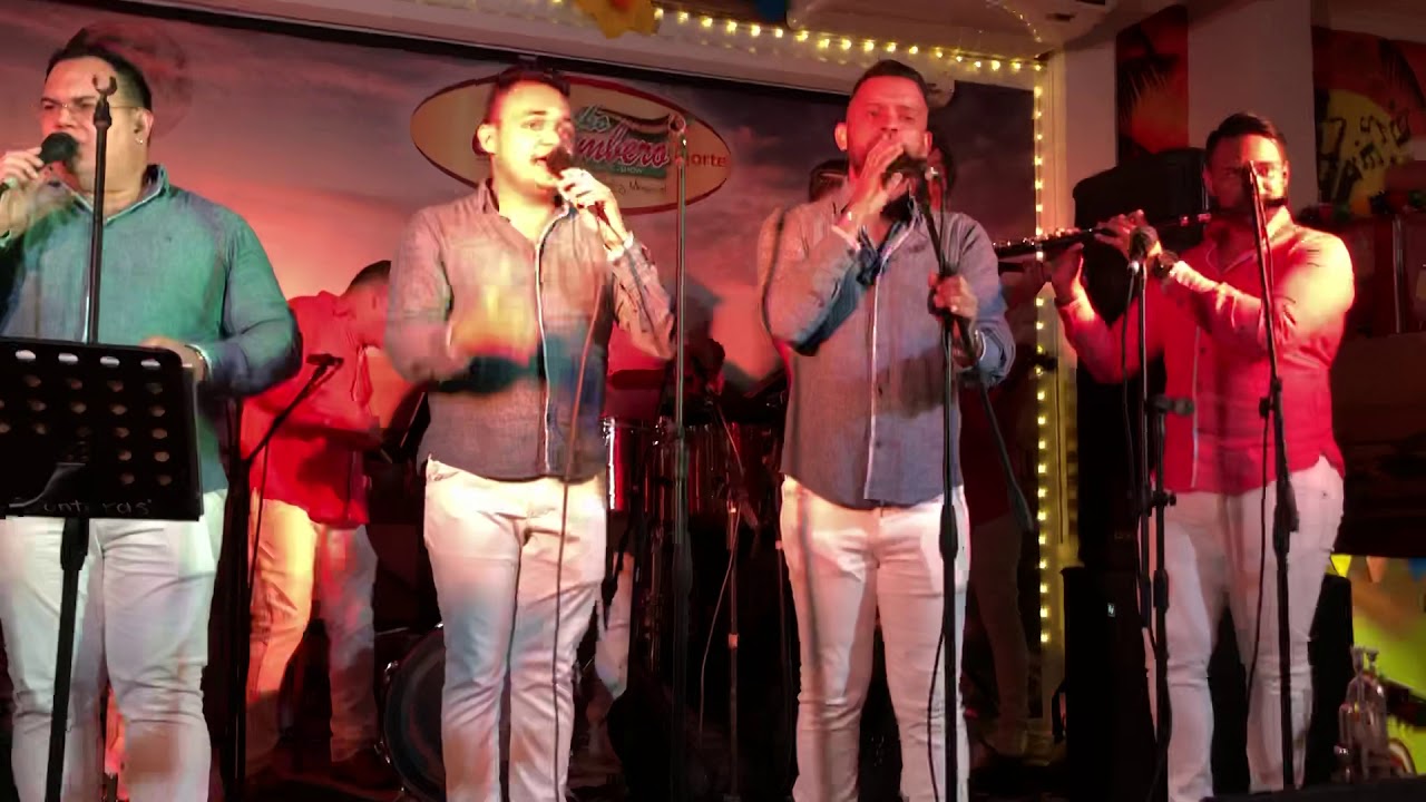 La Charanga del Sur En vivo - Ayer (Hansel y Ra&uacute;l)