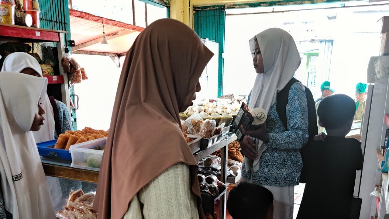 Beres beres toko kecilku sebelum negara api menyerang