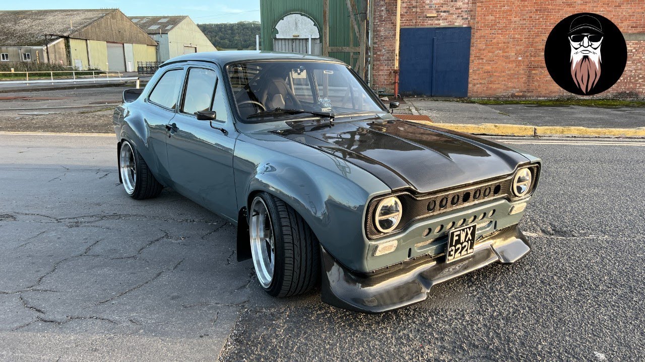 AWESOME. V8 MK1 ESCORT.