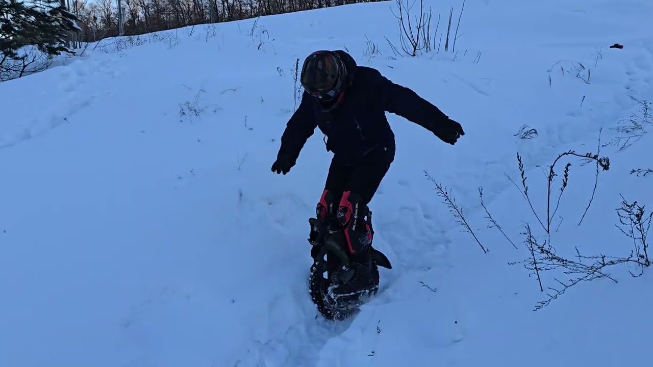 В снегах и по льду на моноколесе