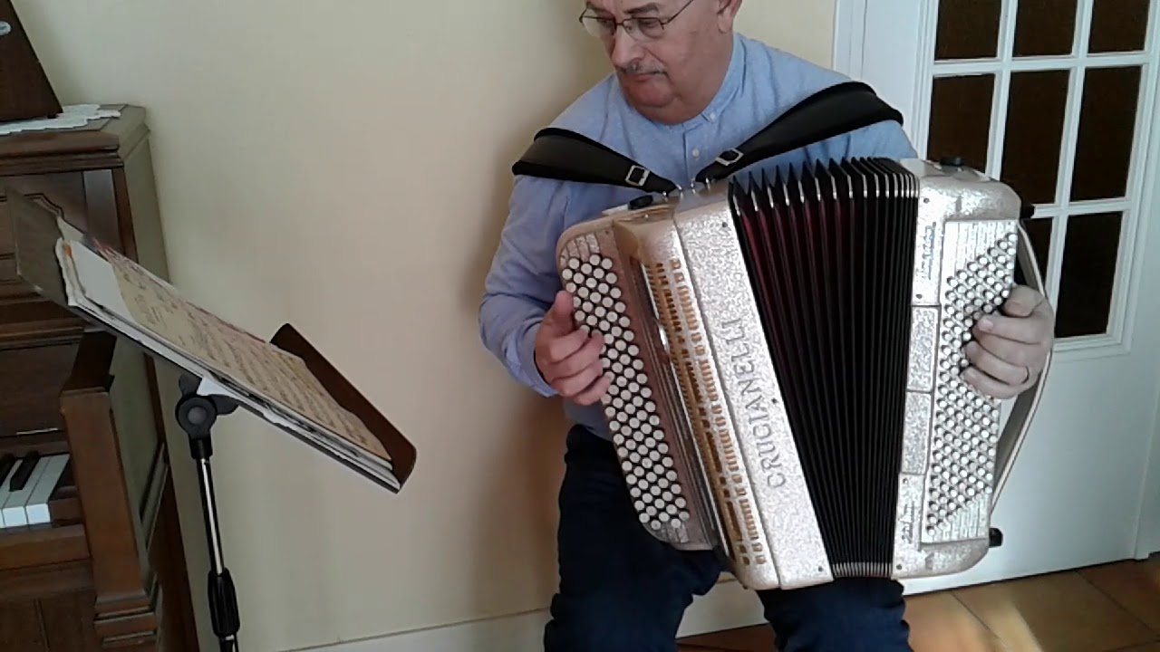 RUE DE LA CHINE  Célèbre MAZURKA  interprétée à l'accordéon par Francis COTTIN