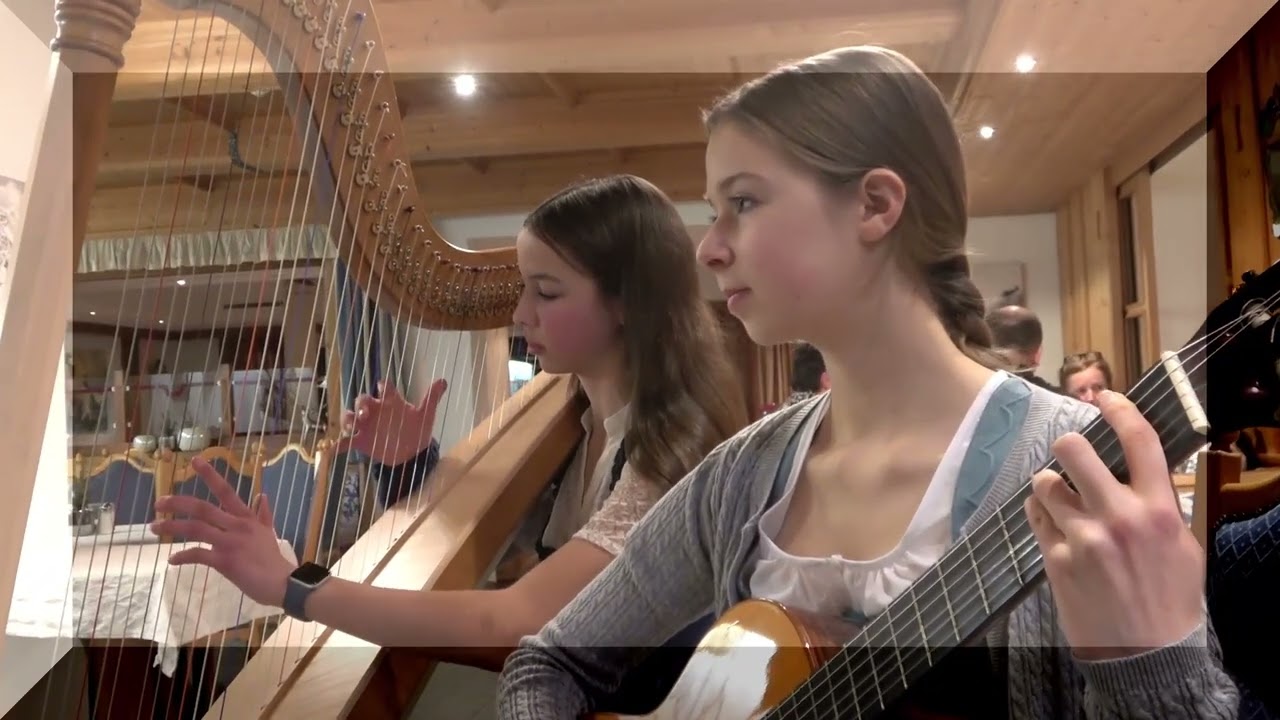 Stephanie und Lena musizieren im Hotel Wastlhof