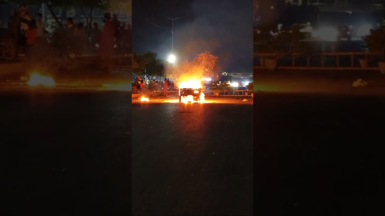 Protest at Surjani town kda flat Cashan Ali Vlog #surjanitown #karachi #protest #news #karachinews