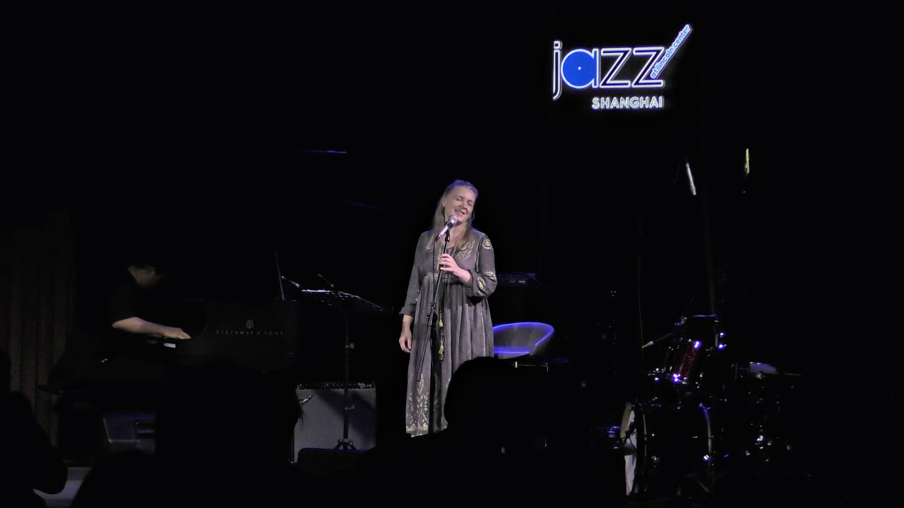 Siril Malmedal Hauge and Kjetil Mulelid perform in Shanghai