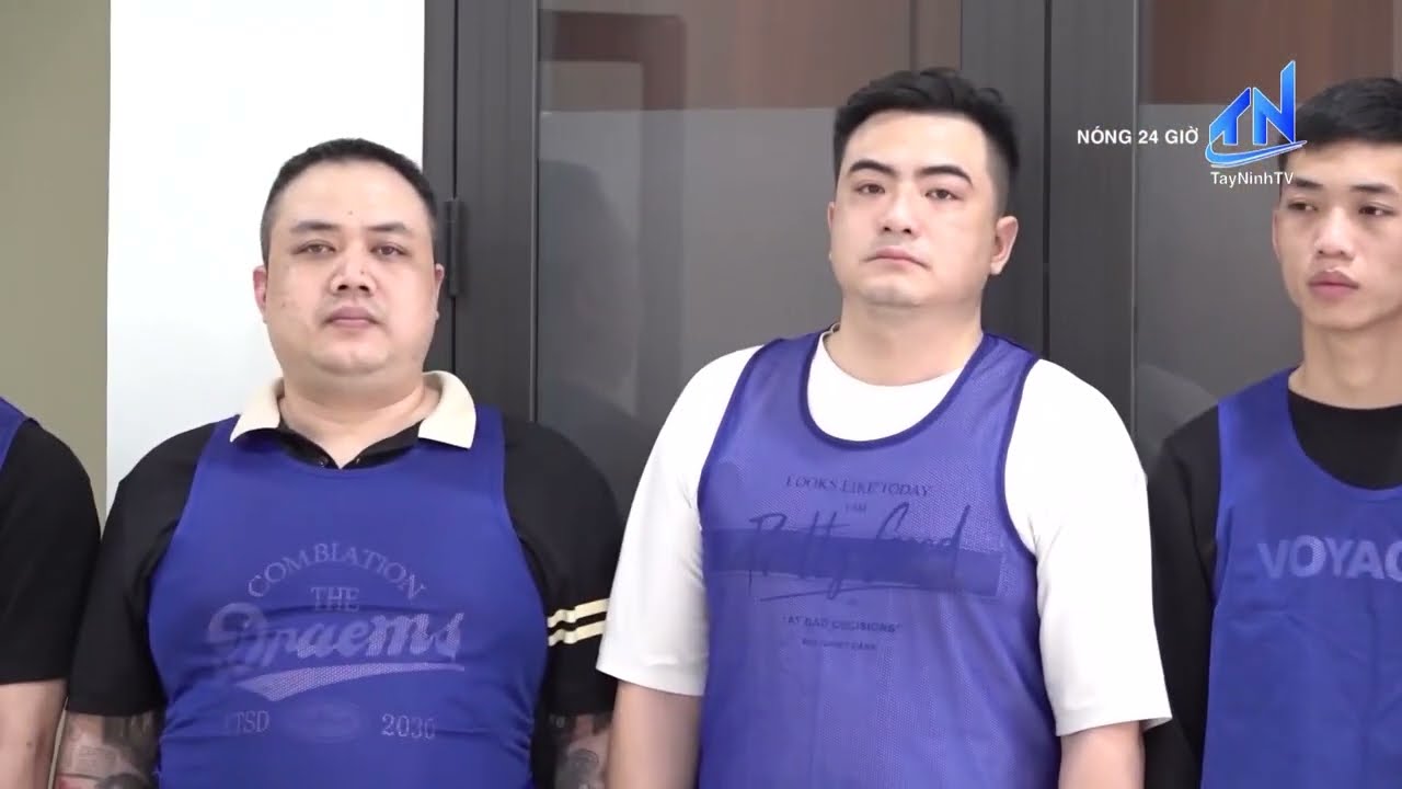 Bắt 13 đối tượng đường dây lừa đảo khi vừa nhập cảnh Việt Nam | TayNinhTV