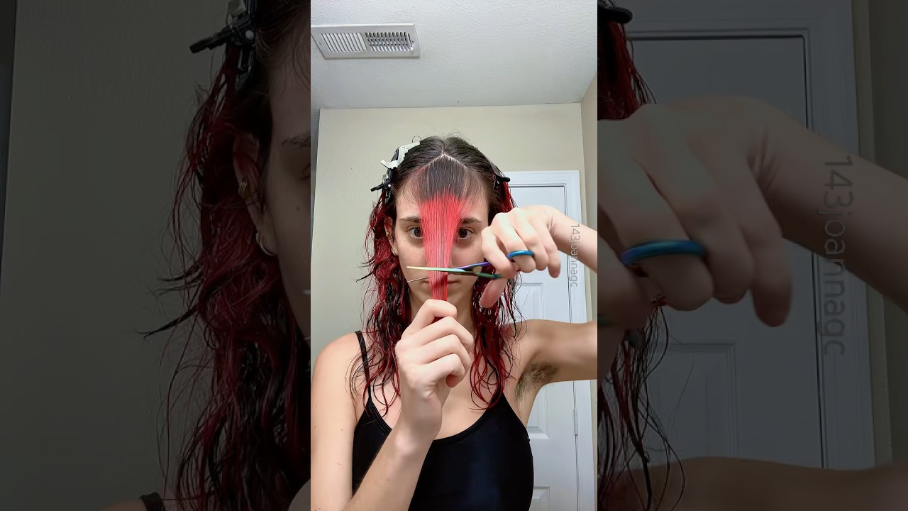 It&rsquo;d be crazier to not cut bangs🙂&zwj;↕️ #haircut #bangs #diyfringe #fringe