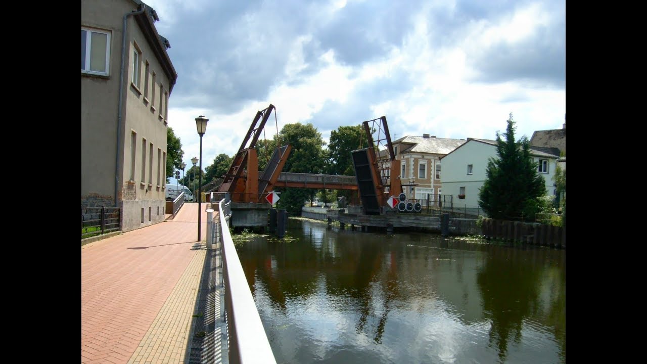 Zehdenick 30.03.1991 Ort, Havel, Hastbrücke, Schleuse und Landstrasse - kurz nach  Wiedervereinigung